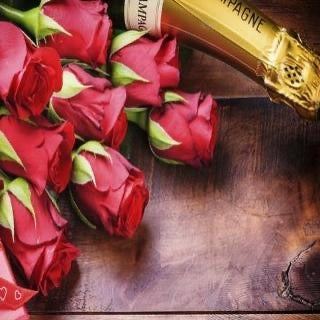 ROSES ET CHAMPAGNE